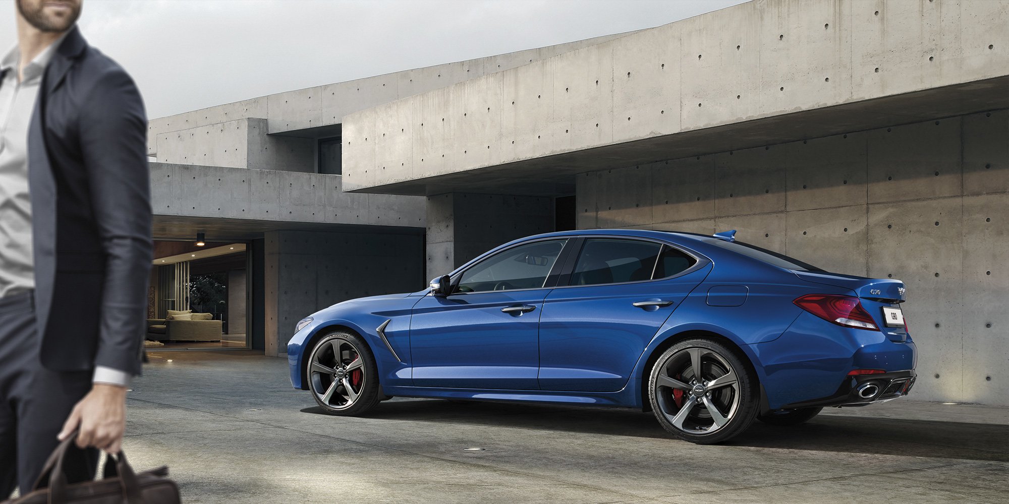 АТЛЕТИЧНАЯ ЭЛЕГАНТНОСТЬ