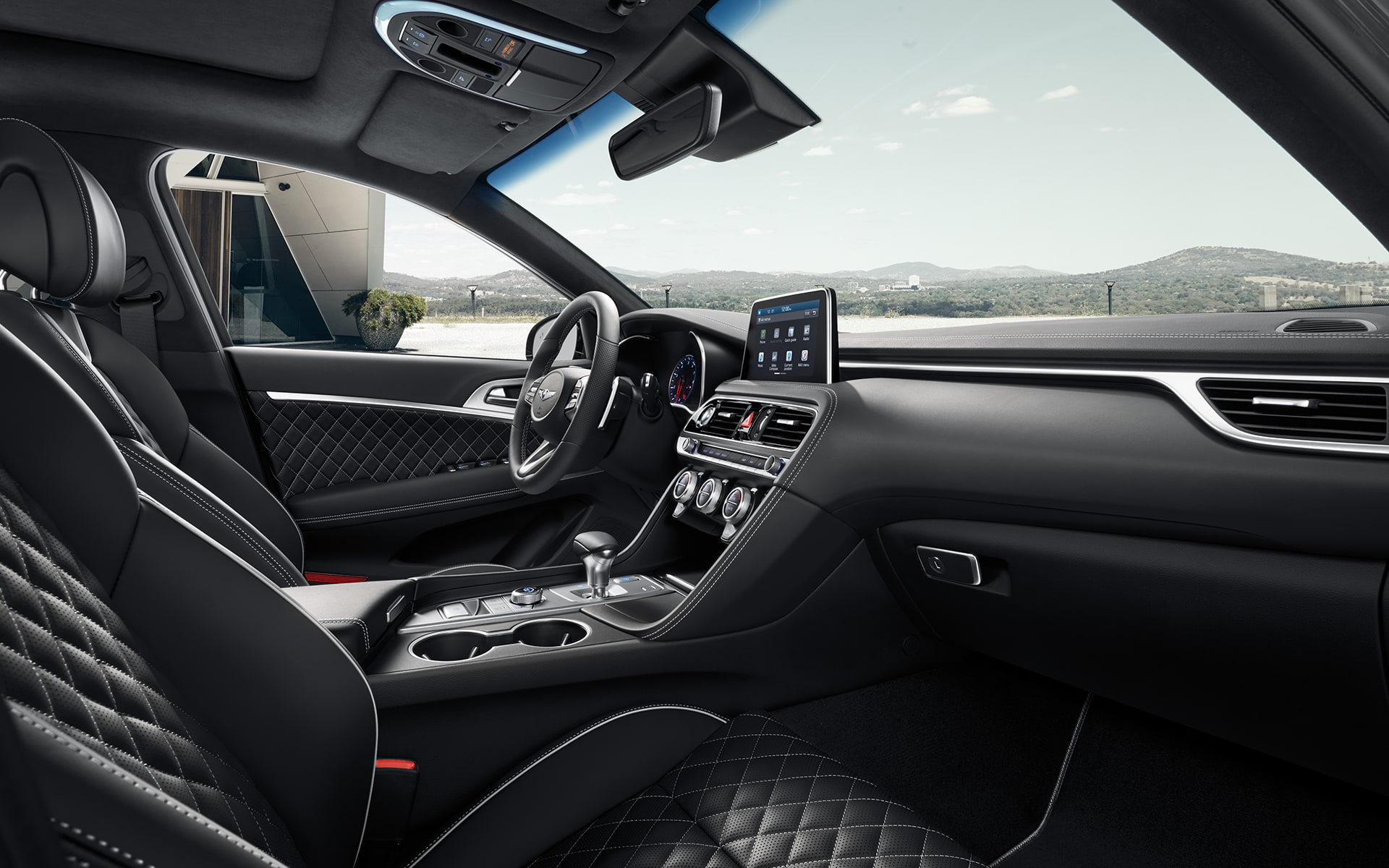 GENESIS G70 Design Features - 운전자 중심의 실내 레이아웃